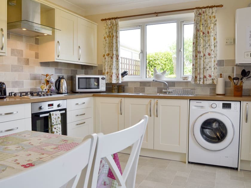 Well-equipped fitted kitchen | Rosedene, Bembridge