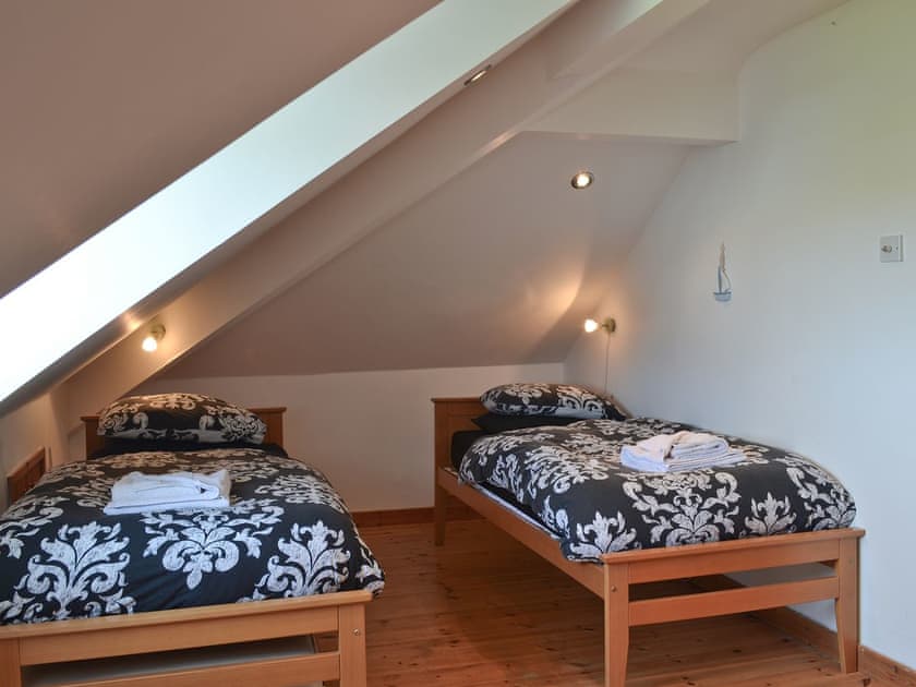 Twin bedroom | Gwelfor, Trearddur Bay, Anglesey