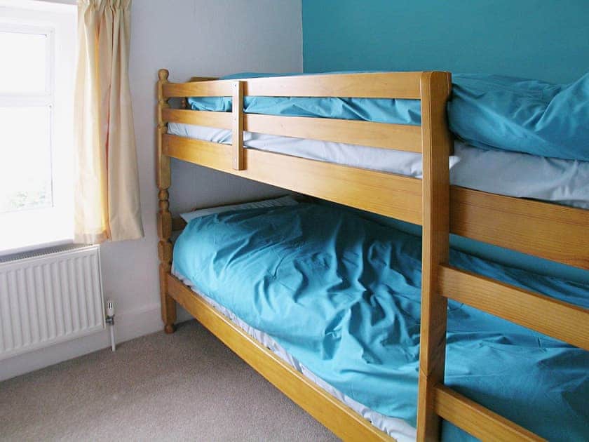 Bunk bedroom | Shoreline Cottage, Sandown