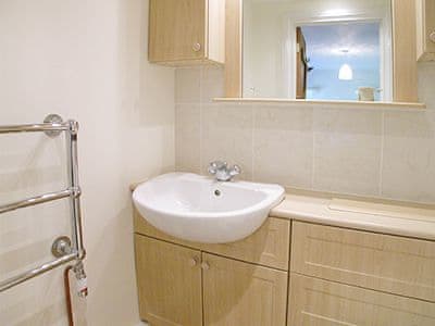 En-suite | Tregidden Farm - Buzzard Barn, St Martin, nr. Helston