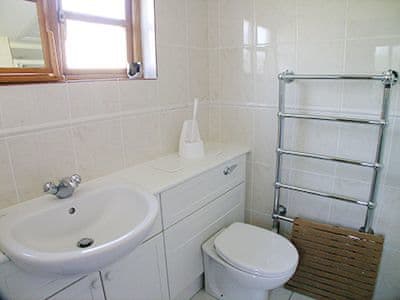 Shower room | Tregidden Farm - Buzzard Barn, St Martin, nr. Helston