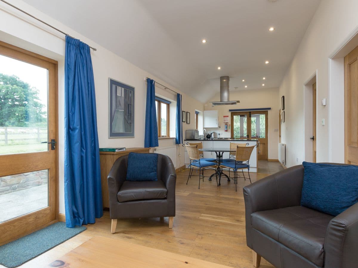 Netherley Hall Cottages - Parkers Lodge - Holiday lodge in Central England - Image 3