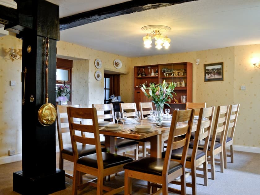 Dining room | Twelve Oaks Holiday Cottages - Twelve Oaks Farmhouse, Teigngrace, nr. Newton Abbot