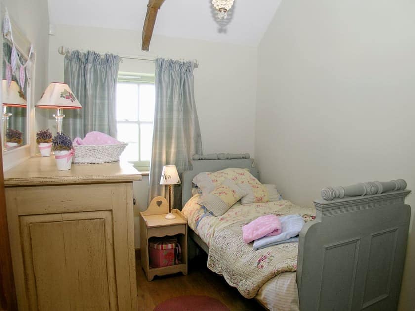 Cosy single bedroom | Old Reading Room, Thimbleby, near Osmotherley
