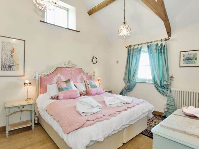 Impressive double bedroom | Old Reading Room, Thimbleby, near Osmotherley