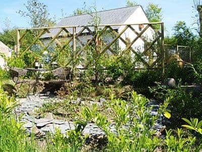 Garden and grounds | Penty-Lowarth, Quoit, St Columb