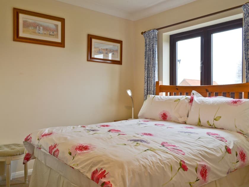 Double bedroom | Ringstead Cottage, Ringstead, near Hunstanton