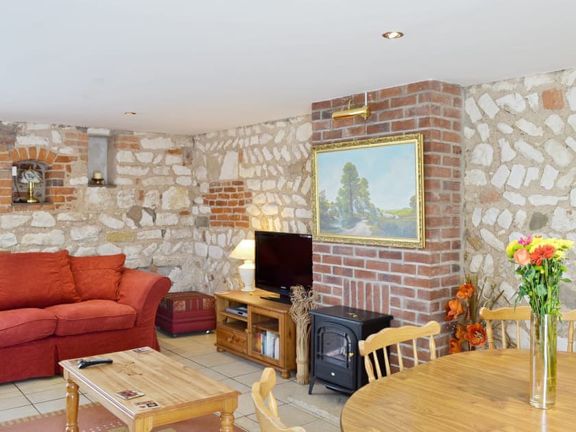 Beacon Farm Seagull Cottage in Flamborough, Yorkshire Book Online Hoseasons