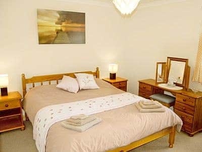 Double bedroom | Pencrennow Farm Cottages - Swallow Cottage, Perranporth