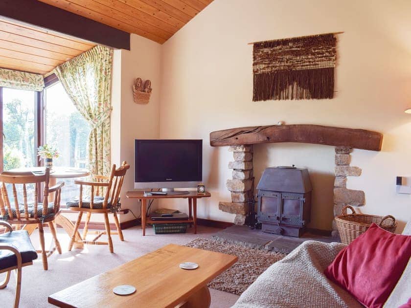 Living room/dining room | Gragareth Bungalow - Oysterber Farm Cottages, near Ingleton
