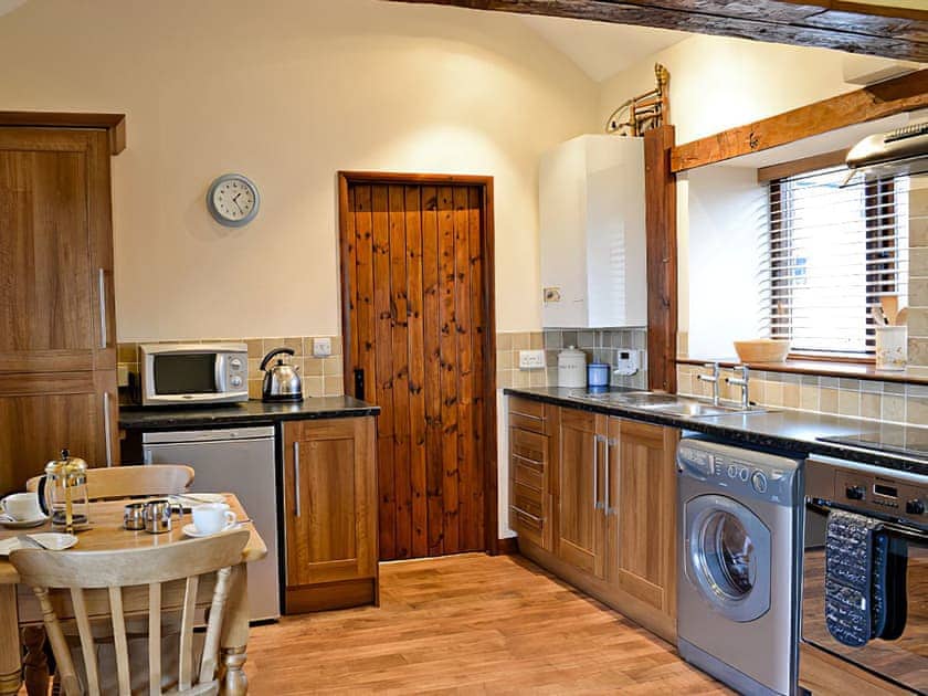 Kitchen/diner | Pear Tree Cottage, Kirkbymoorside