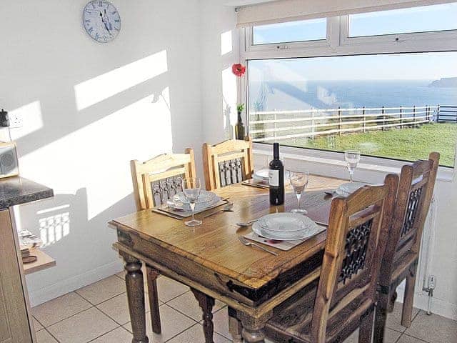 Dining Area | Cresta Bungalow, Port Mulgrave near Whitby