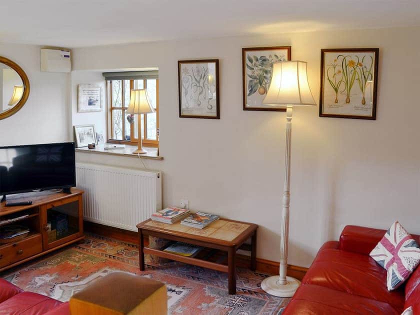 Charming sitting/ dining room | Cruck Cottage, Sinnington near Pickering