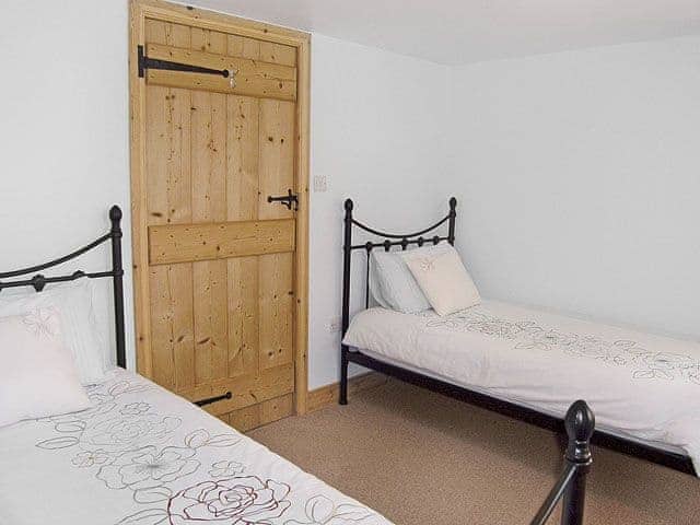 Twin bedroom | Pasture Barn, Lockton near Pickering