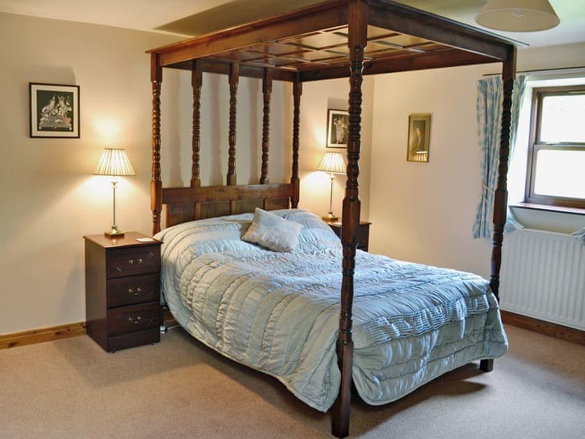 Four Poster bedroom | Fossdale House, Simonstone near Hawes