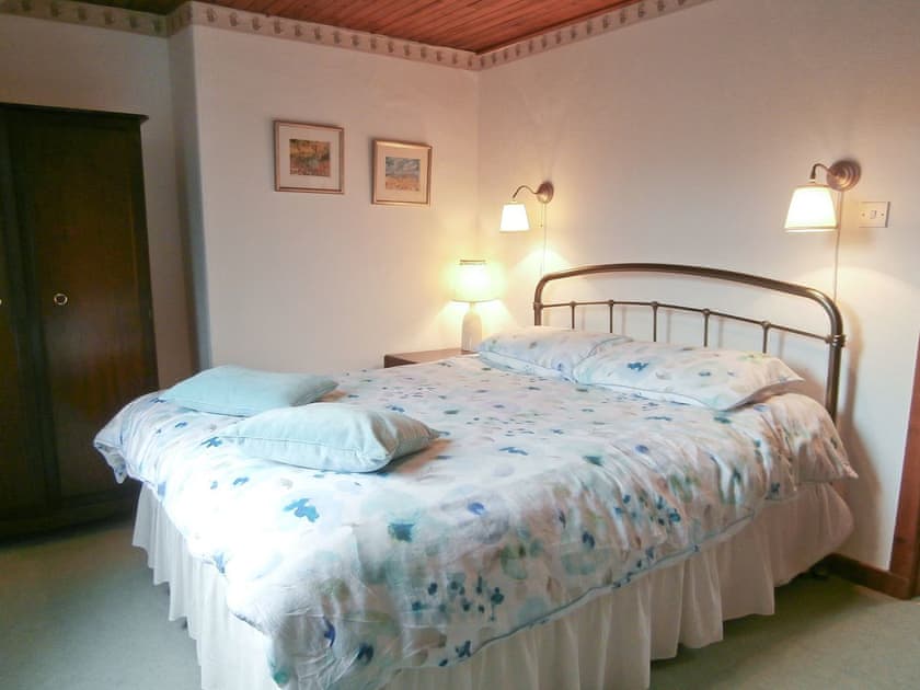 Double bedroom | Terraced Cottage, Cairnbaan, by Lochgilphead