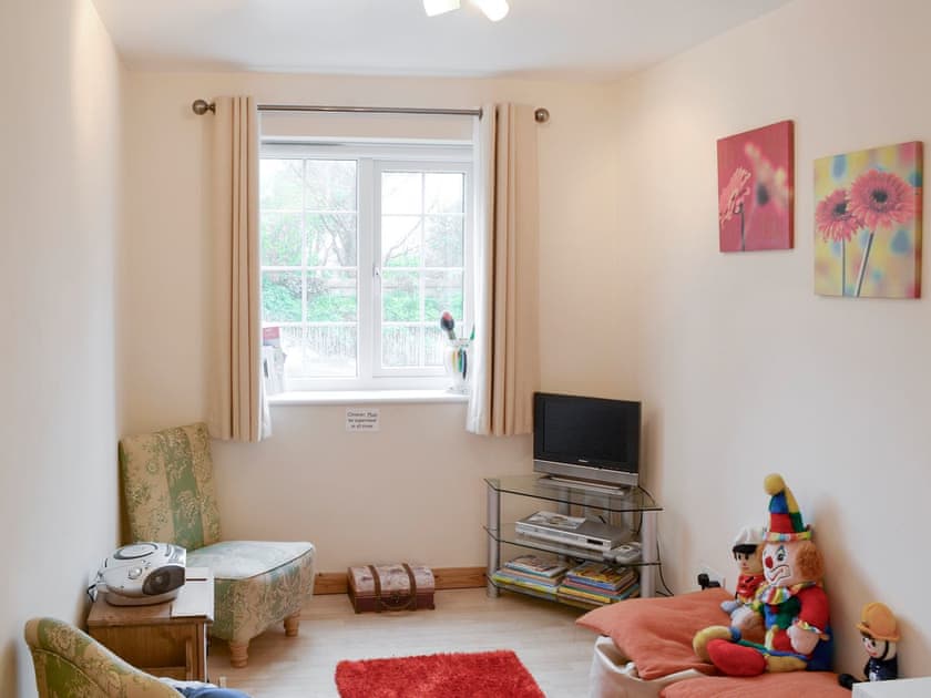 Useful children’s playroom | The Old Butchers, Crantock, near Newquay