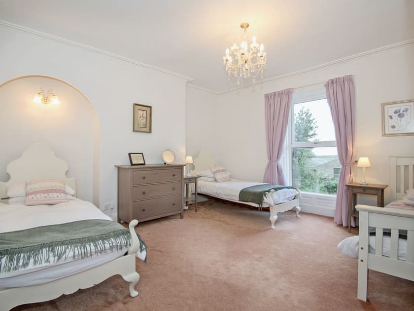 Twin bedroom | Edderside Hall, Edderside, nr. Allonby