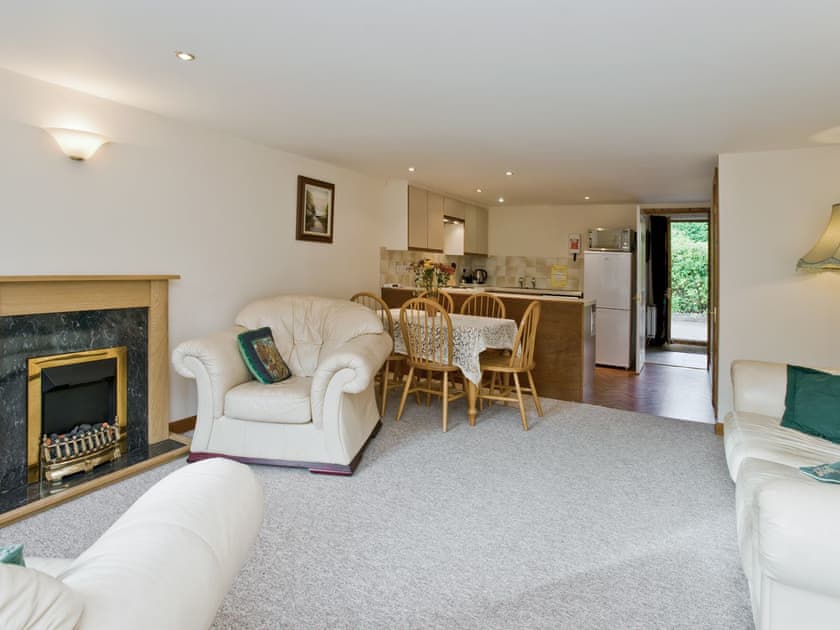 Open plan living/dining room/kitchen | Wayford Bridge Granary - Coot, Wayford Bridge, nr. Stalham