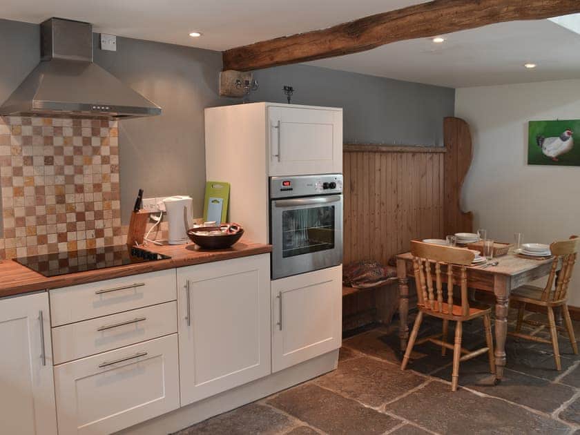 Kitchen and dining area | The Malt Shovel, Alton, near Matlock