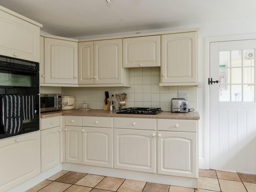 Kitchen | Brookside Cottage, Beeley, near Chatsworth