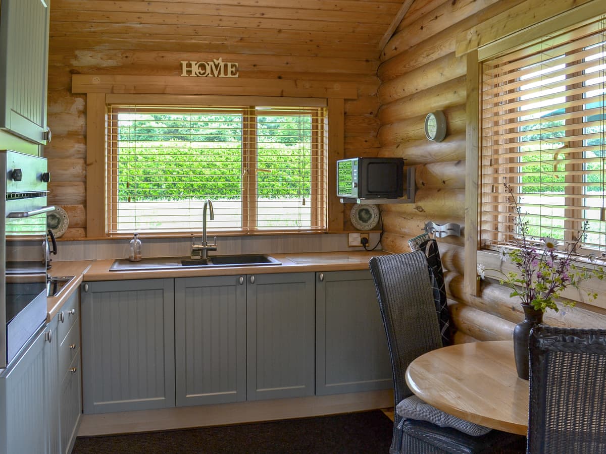 Lepus Lodge - Holiday Lodge in Central England - Image 3