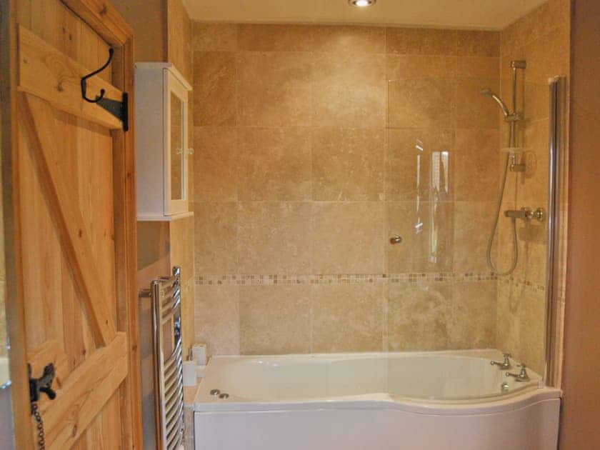 Bathroom | Featherstone Cottage, Newton-upon-Rawcliffe