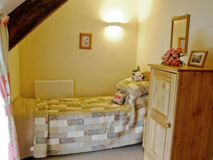 Single bedroom | Featherstone Cottage, Newton-upon-Rawcliffe
