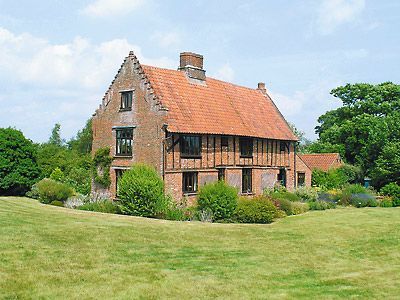 Holiday Cottages in Suffolk | cottages.com