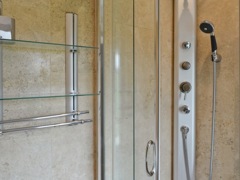 Shower | Wood Cottage, Buxworth, High Peak