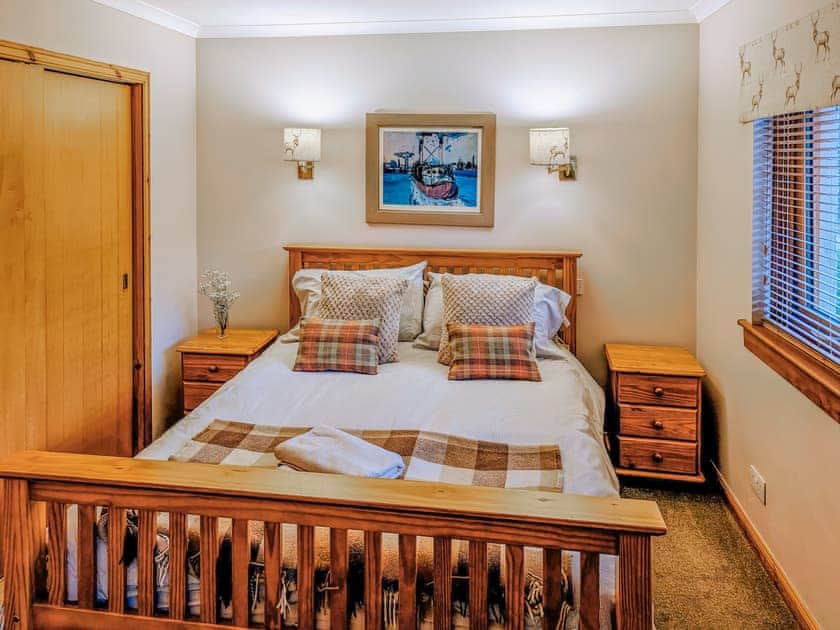 Double bedroom | Rowan Cottage, Carrbridge