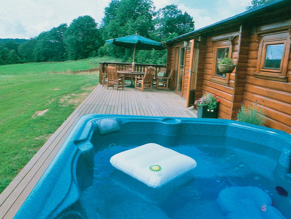 Cider Mill Lodge - Holiday lodge in South Wales - Image 2