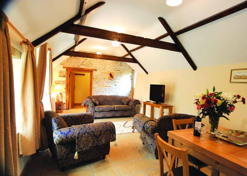 Bluebell Cottage sitting/dining room | Bluebell Cottage, Chipping Sodbury