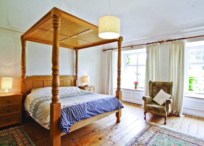 Manor House four poster bed | Manor House, St Erth, Hayle