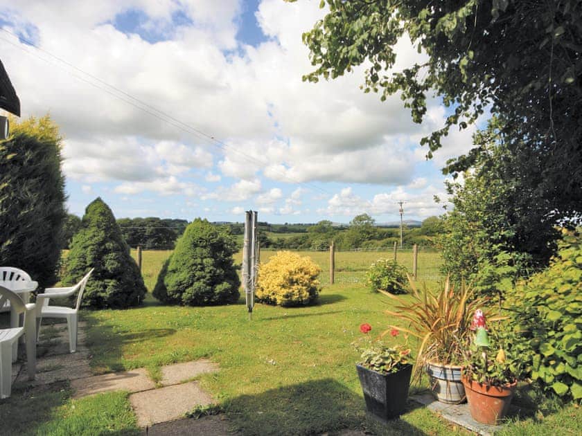 Ty Clyd garden | Ty Clyd, Clarbeston Road