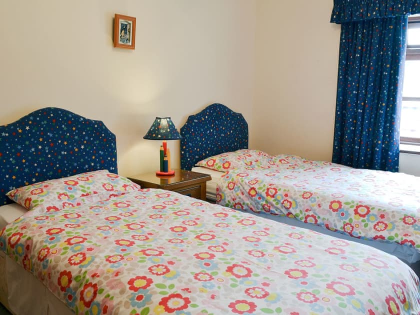 Twin bedroom | Gadlas, Bontnewydd, nr. Caernarfon