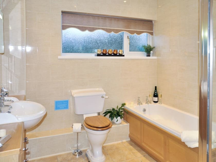 Bathroom | Glennydd, Bronant, nr. Aberystwyth