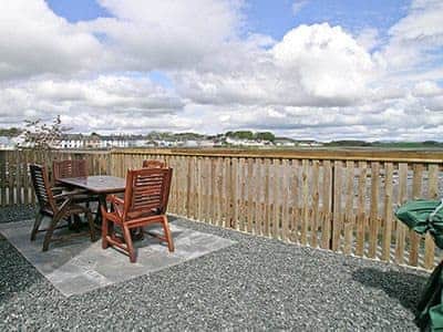 Sitting-out-area | Seaview Cottage, Garlieston