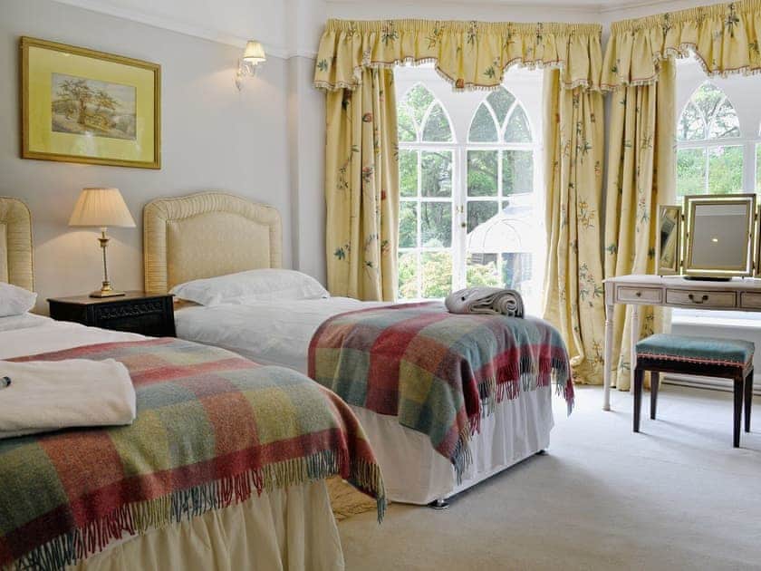 Twin bedroom | Crogen Wing, Llandrillo