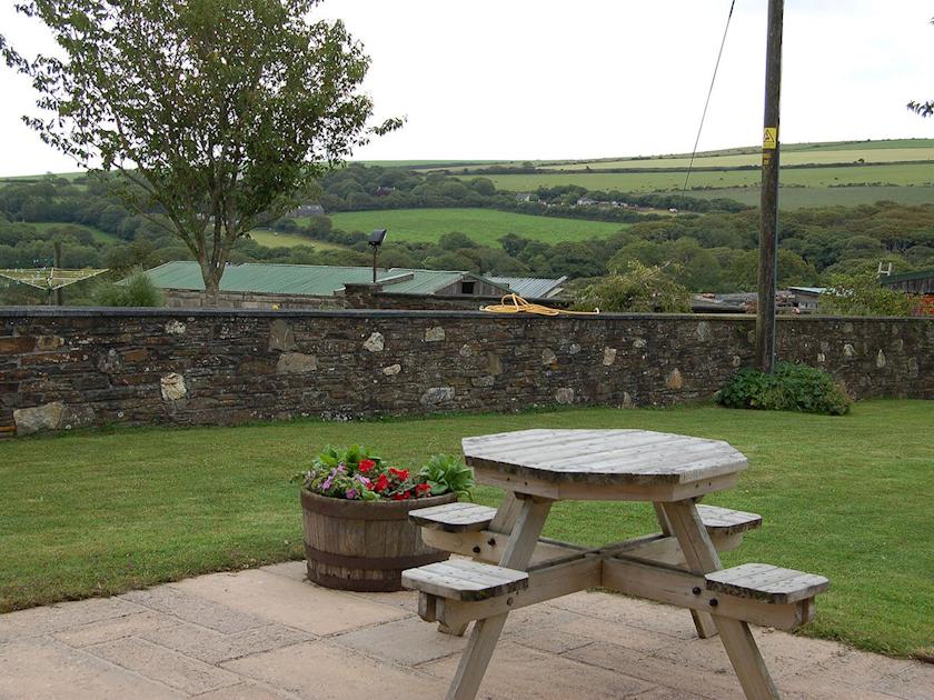 Sitting Out area | Cherry Cottage - Cannalidgey Cottages, St Issey, near Padstow
