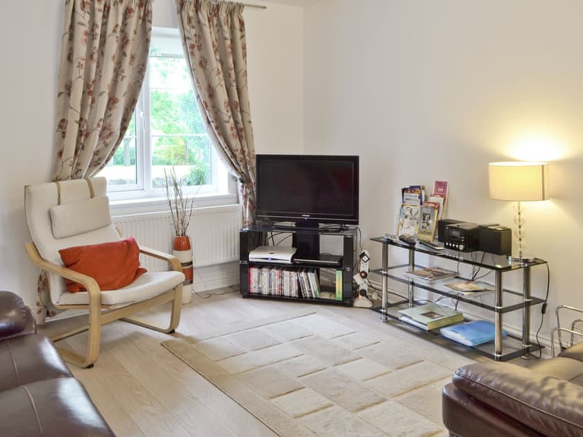Open plan living/dining room/kitchen | Woodland View, Shanklin
