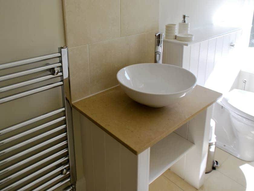 Bathroom | Bank Cottage, Grindleford