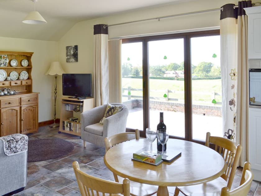 Open plan living/dining room/kitchen | Weetwood Lodge, Weetwood, nr. Kelsall
