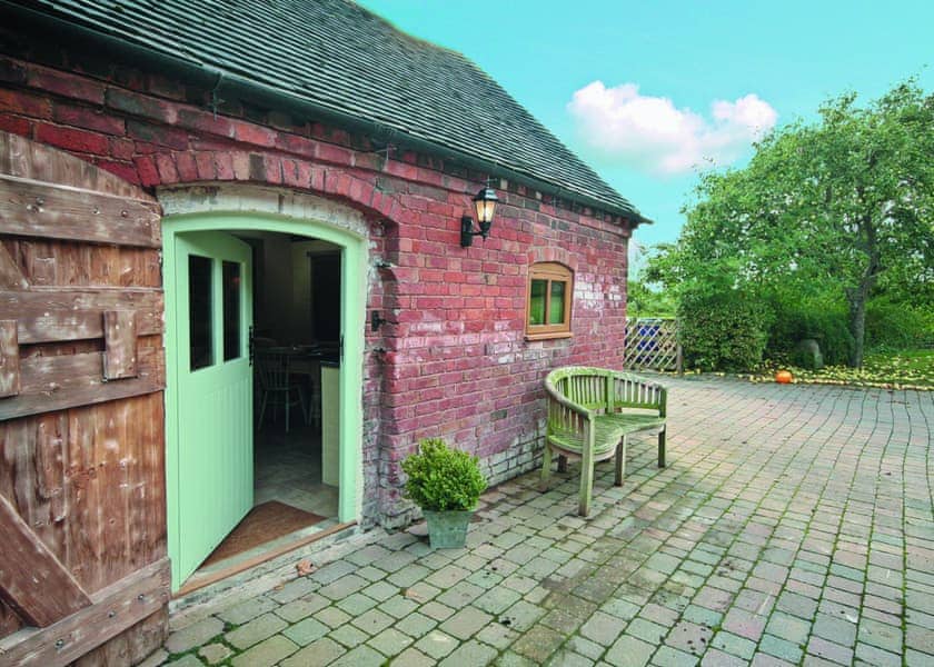 Exterior | Groom’s Cottage, Dunstall Cross, nr. Barton-under-Needwood