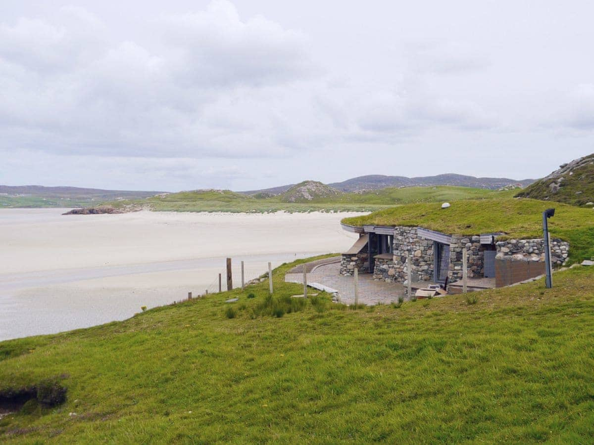 Beach Bay Cottage Ref Srrm In Carnish Uig Isle Of Lewis Outer