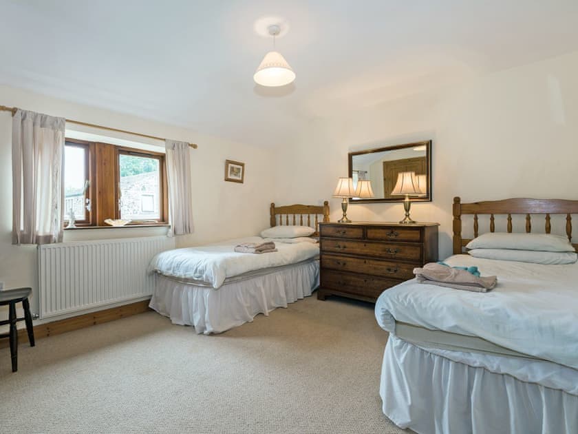 Charming twin bedroom | Dipper Fold, Hebden, near Skipton