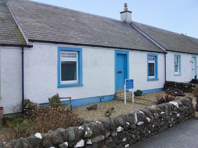 Harbour Row Gigha Ref 27100 In Drummore Near Stranraer