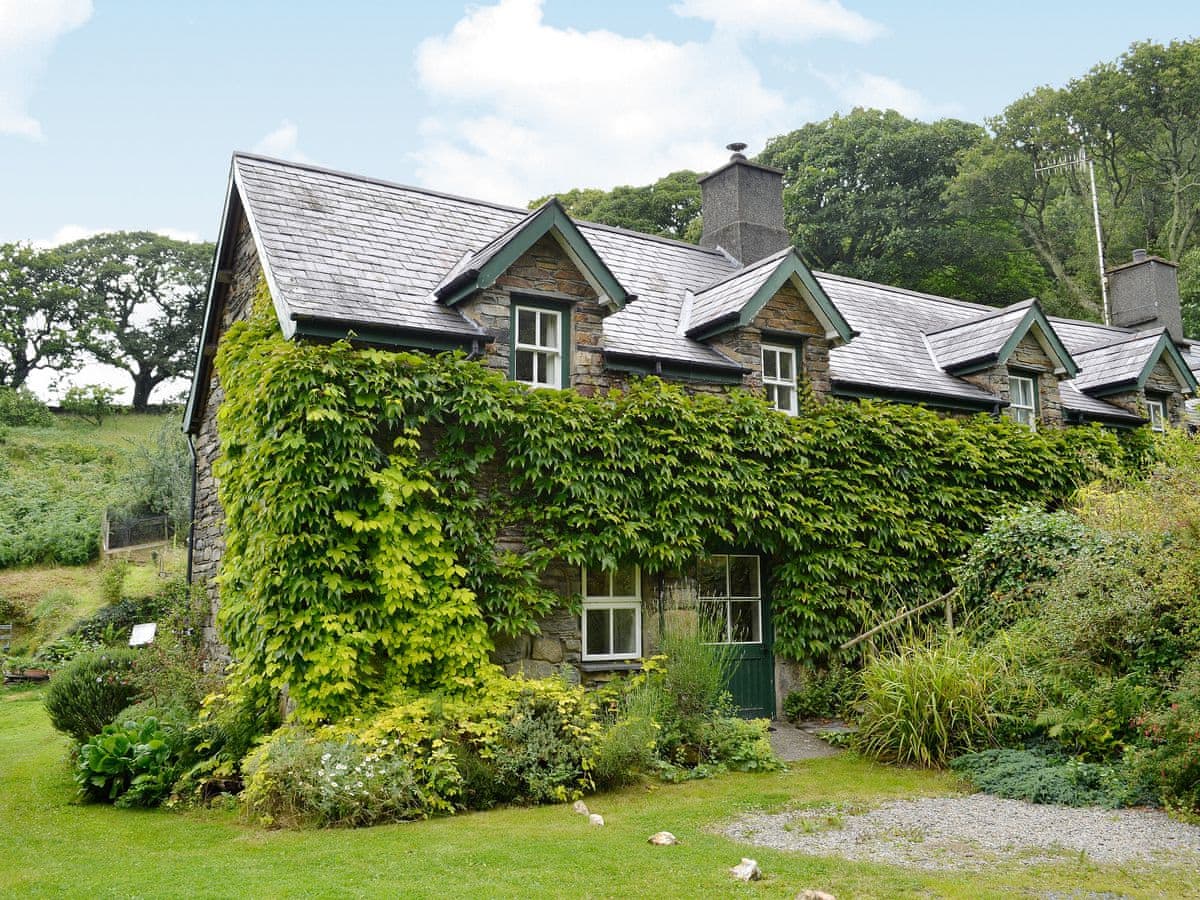 Self-catering cottages in Barmouth