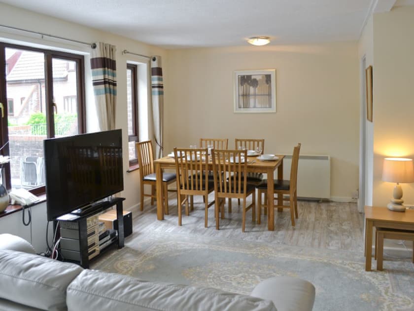 Spacious living/dining room | Villa Forty, Cromer