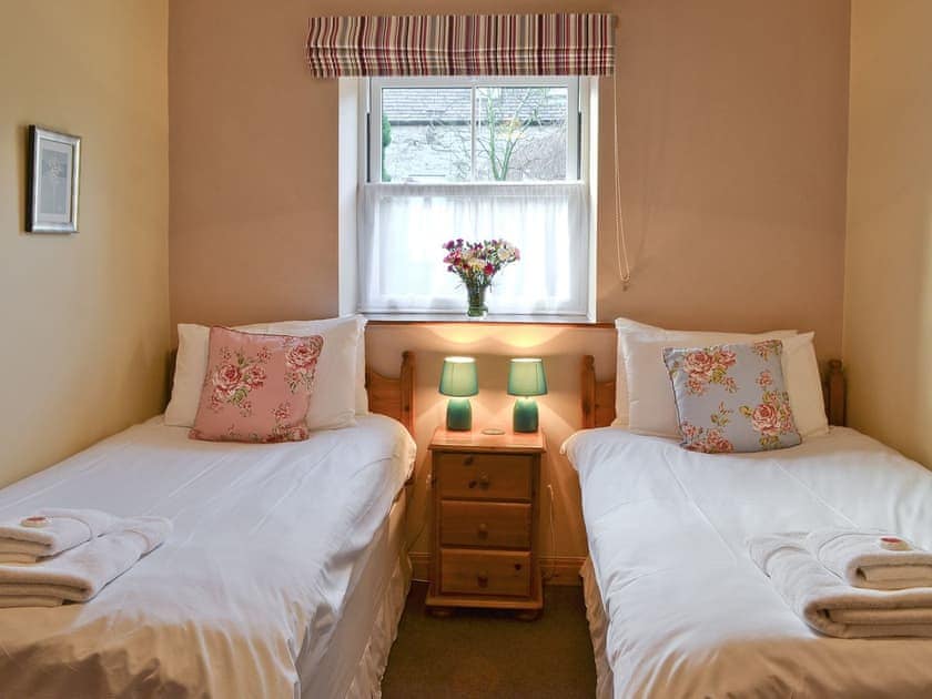 Twin bedroom | Manor Farm Cottage, Carperby near Leyburn